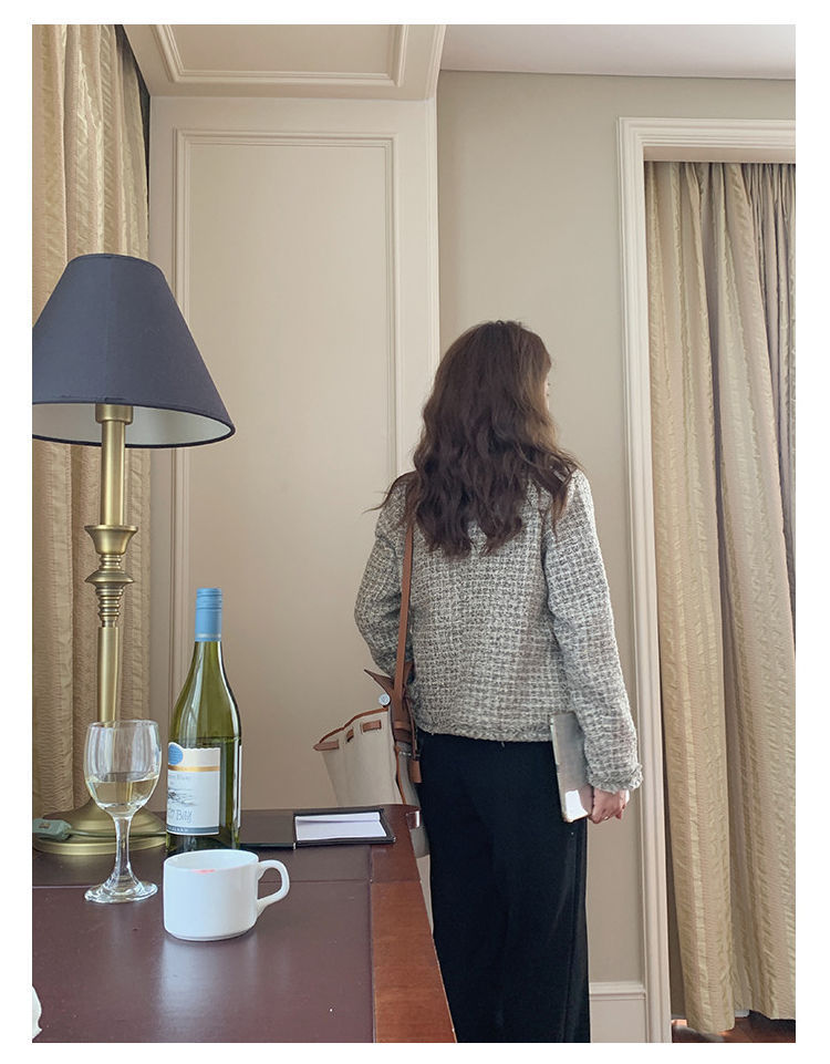 CÉLENE – Minimalist Outerwear Top